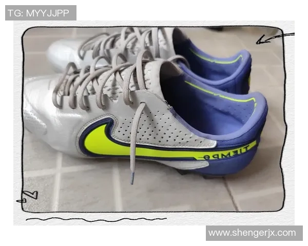 足球明星穿着袋鼠皮鞋的时尚瞬间展现独特魅力与运动风范